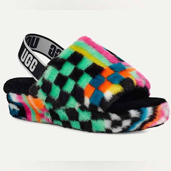 Fluff Yeah UGG slides - Picture 3 of 14